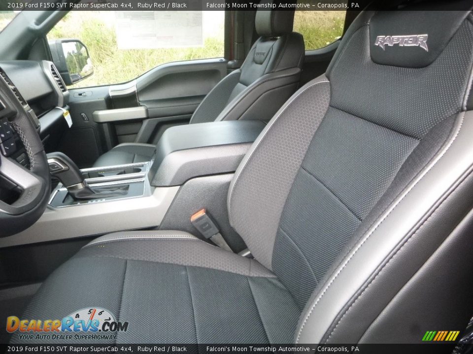 Front Seat of 2019 Ford F150 SVT Raptor SuperCab 4x4 Photo #10