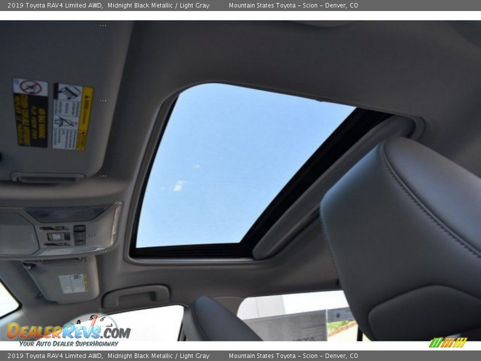 2019 Toyota RAV4 Limited AWD Midnight Black Metallic / Light Gray Photo #8