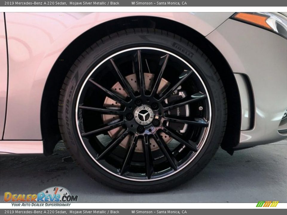 2019 Mercedes-Benz A 220 Sedan Mojave Silver Metallic / Black Photo #9