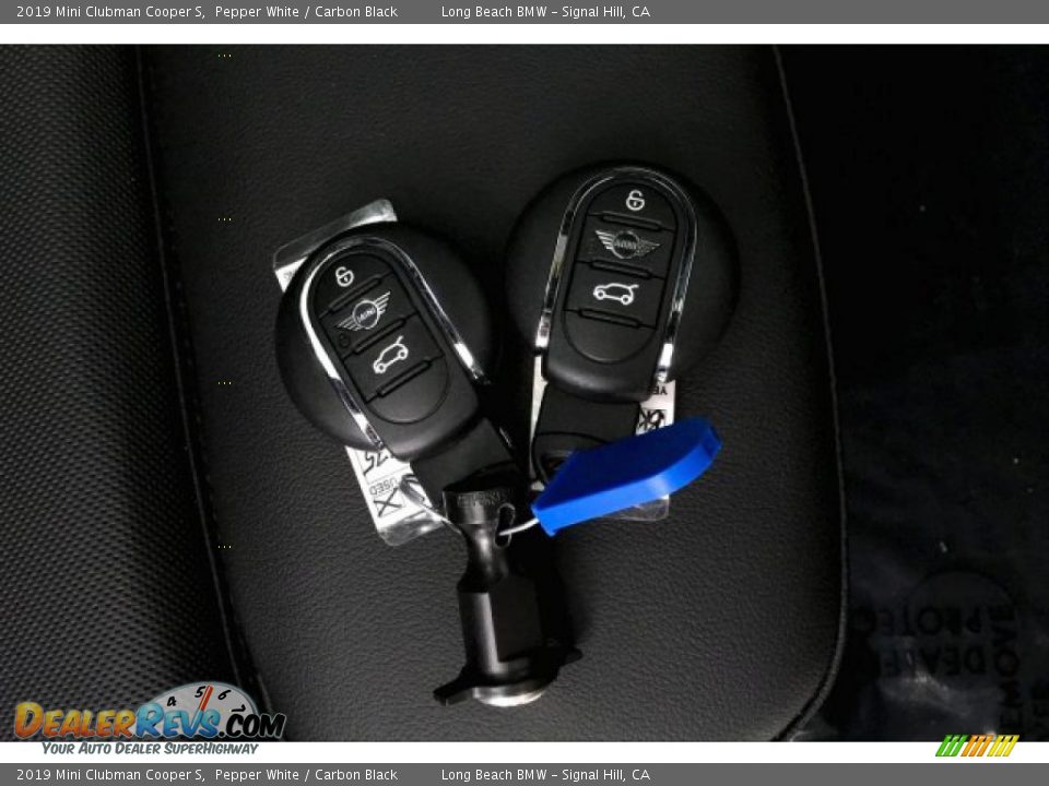 2019 Mini Clubman Cooper S Pepper White / Carbon Black Photo #11