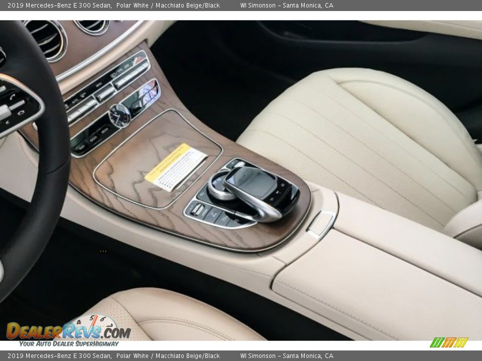 2019 Mercedes-Benz E 300 Sedan Polar White / Macchiato Beige/Black Photo #7