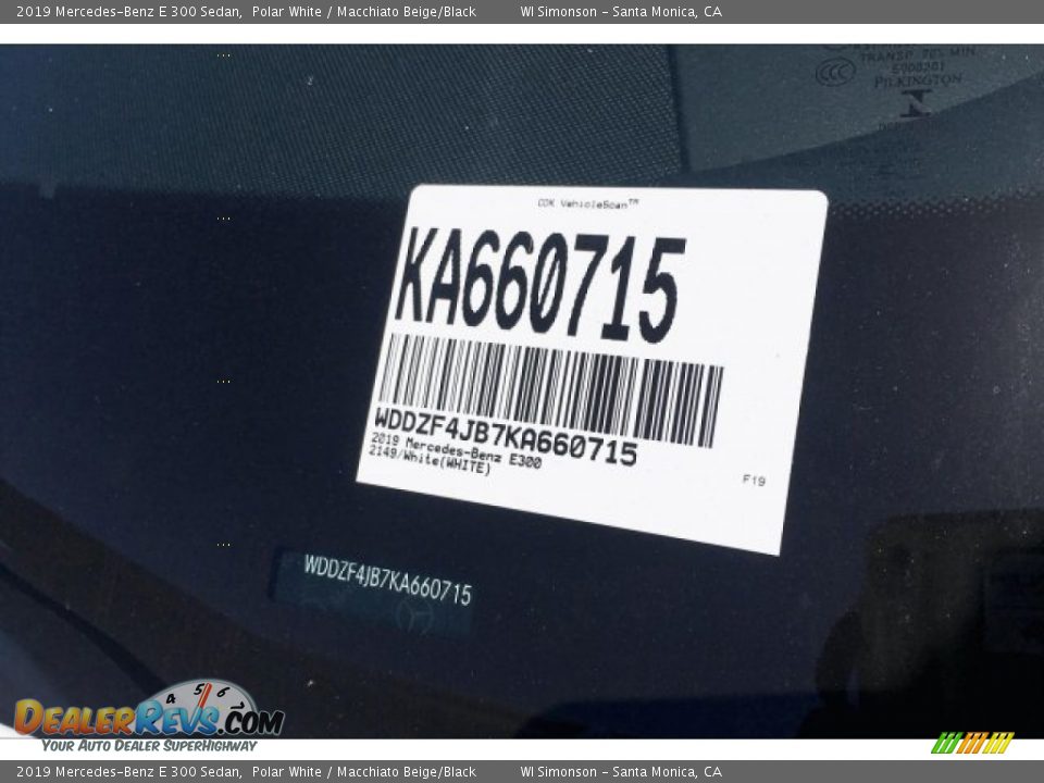 2019 Mercedes-Benz E 300 Sedan Polar White / Macchiato Beige/Black Photo #12