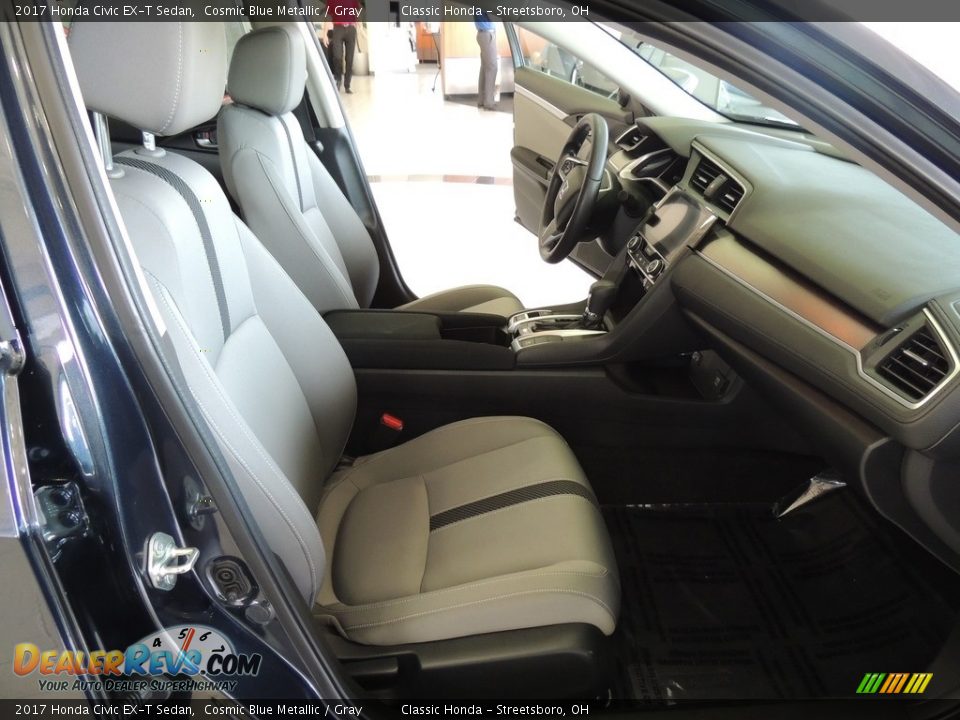 2017 Honda Civic EX-T Sedan Cosmic Blue Metallic / Gray Photo #16