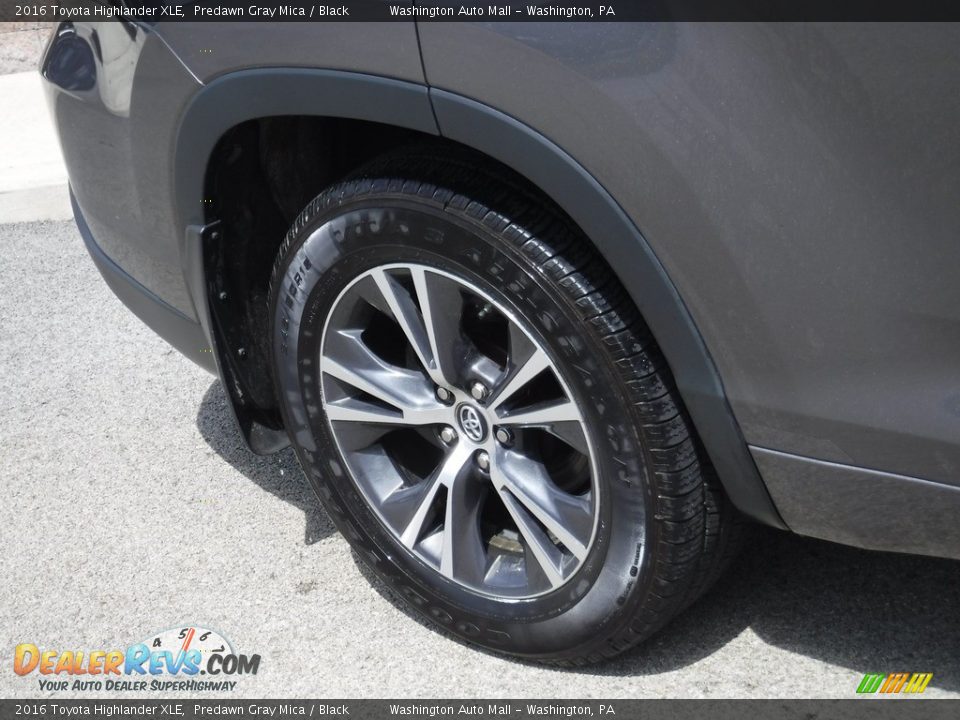2016 Toyota Highlander XLE Predawn Gray Mica / Black Photo #4