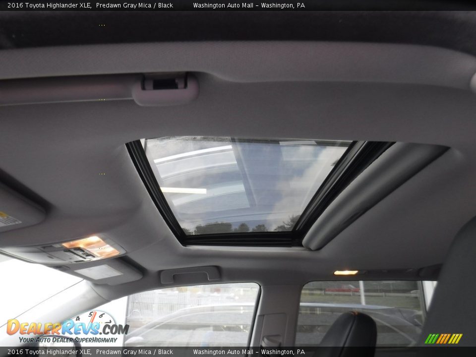 2016 Toyota Highlander XLE Predawn Gray Mica / Black Photo #12