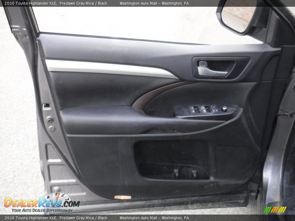 2016 Toyota Highlander XLE Predawn Gray Mica / Black Photo #13