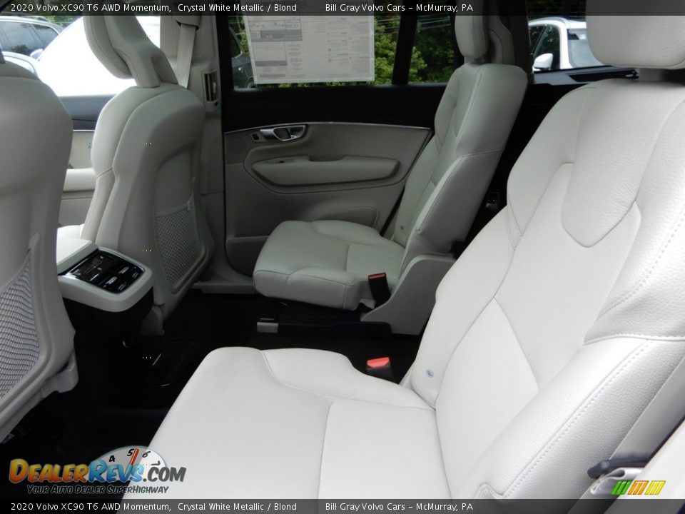 Rear Seat of 2020 Volvo XC90 T6 AWD Momentum Photo #8