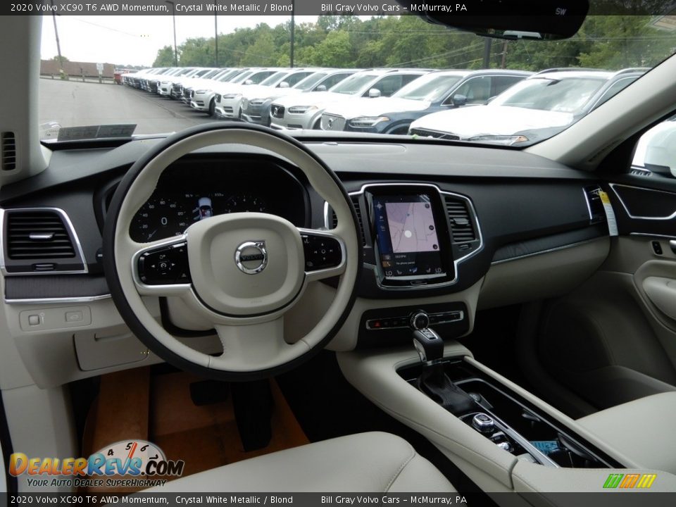 Dashboard of 2020 Volvo XC90 T6 AWD Momentum Photo #9