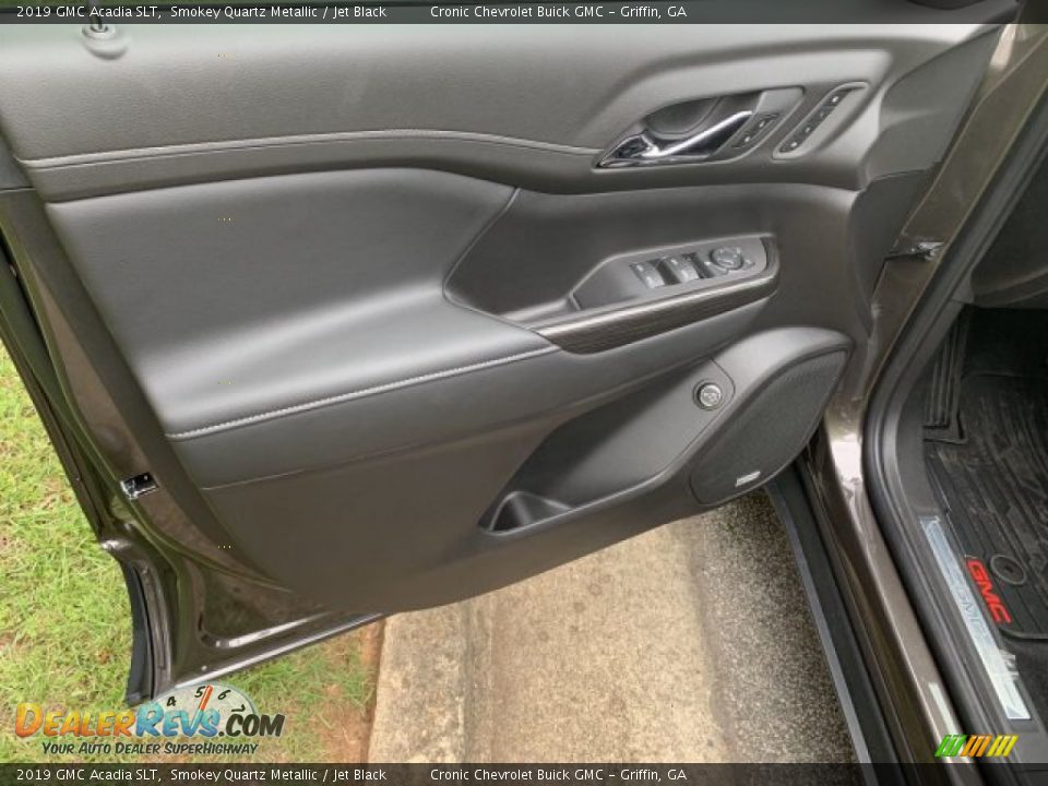 Door Panel of 2019 GMC Acadia SLT Photo #6
