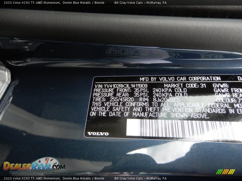 2020 Volvo XC60 T5 AWD Momentum Denim Blue Metallic / Blonde Photo #11