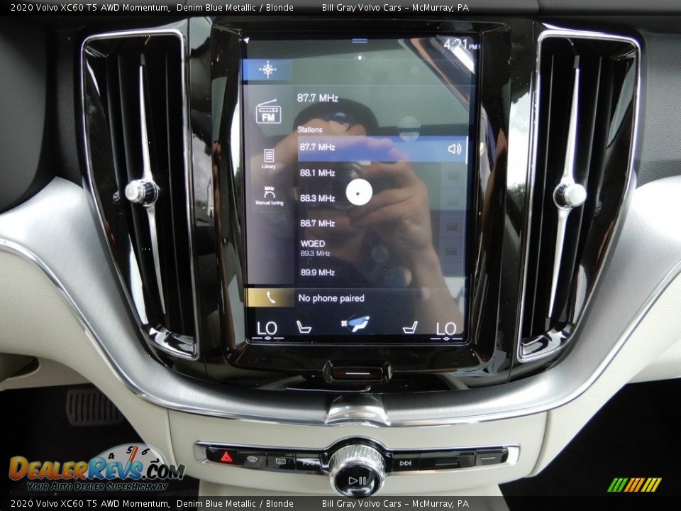 2020 Volvo XC60 T5 AWD Momentum Denim Blue Metallic / Blonde Photo #15