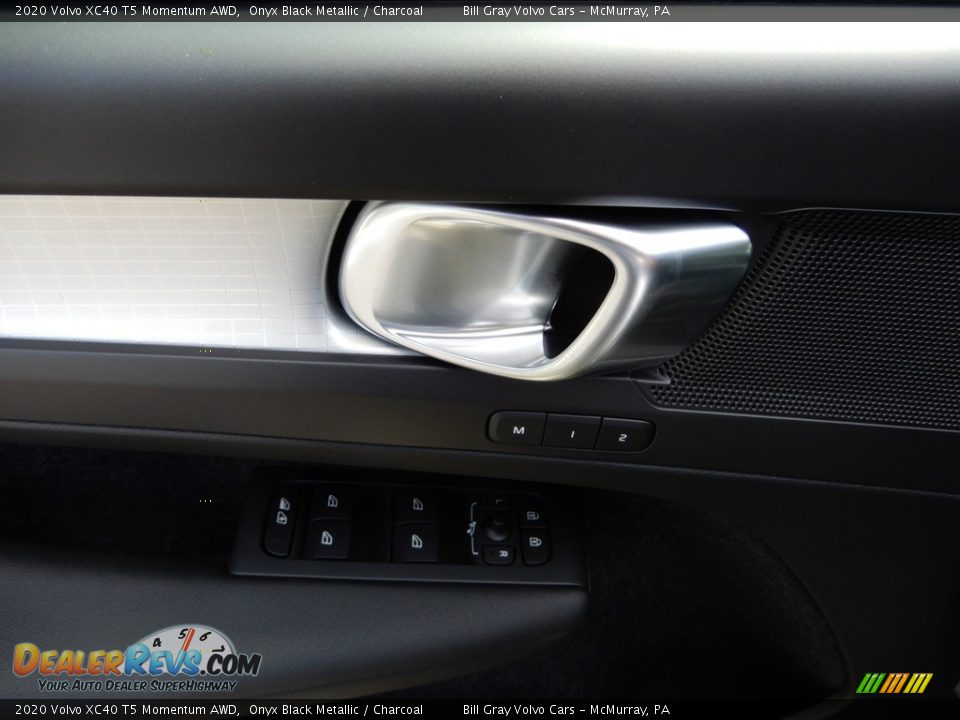 2020 Volvo XC40 T5 Momentum AWD Onyx Black Metallic / Charcoal Photo #10