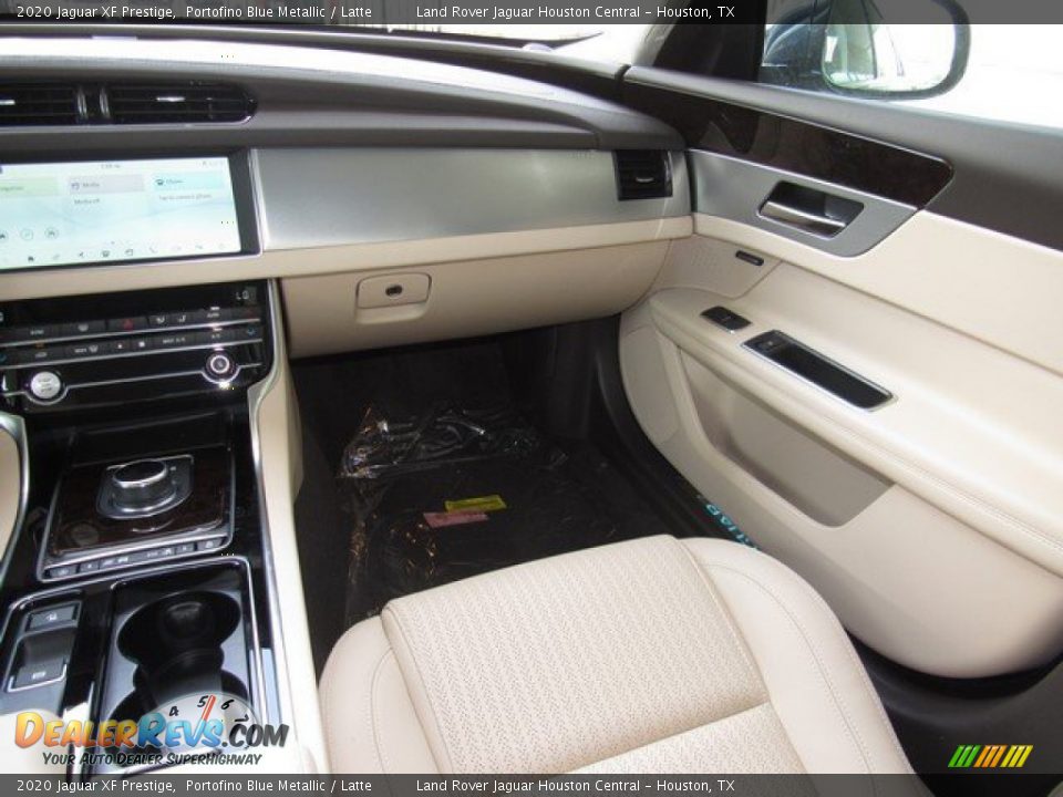 2020 Jaguar XF Prestige Portofino Blue Metallic / Latte Photo #14