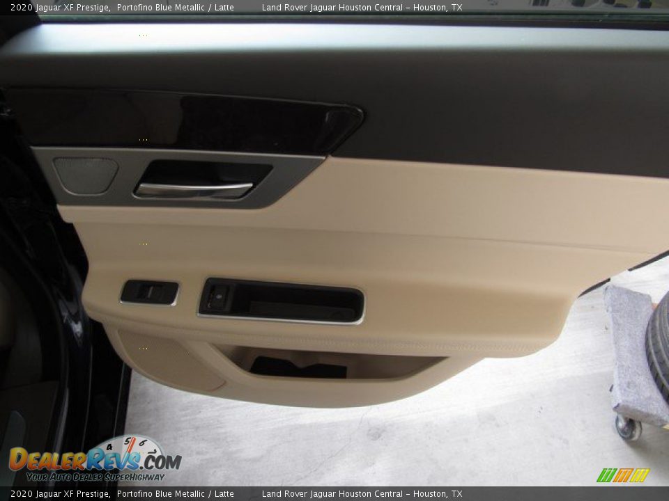 Door Panel of 2020 Jaguar XF Prestige Photo #21