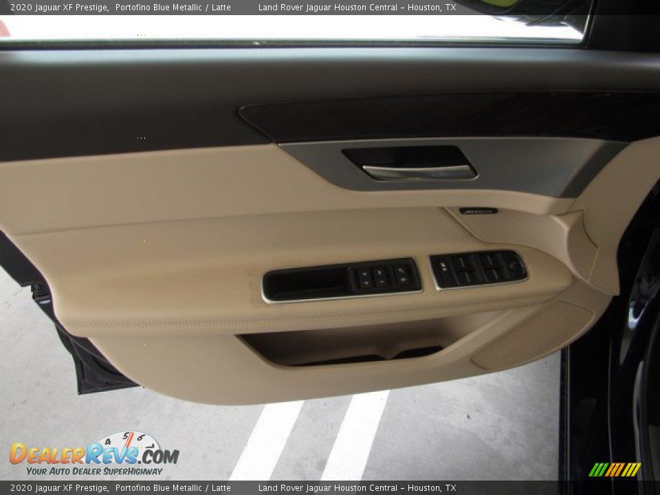 Door Panel of 2020 Jaguar XF Prestige Photo #23