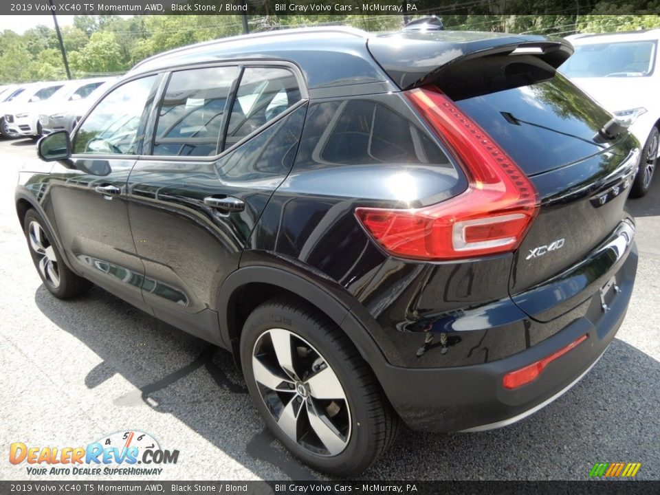2019 Volvo XC40 T5 Momentum AWD Black Stone / Blond Photo #4