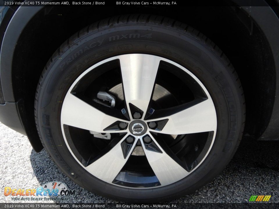 2019 Volvo XC40 T5 Momentum AWD Black Stone / Blond Photo #6