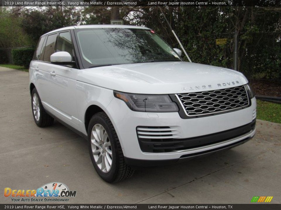 2019 Land Rover Range Rover HSE Yulong White Metallic / Espresso/Almond Photo #2
