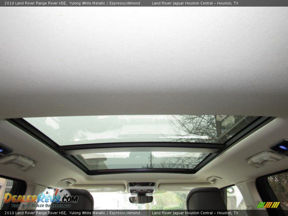 2019 Land Rover Range Rover HSE Yulong White Metallic / Espresso/Almond Photo #18