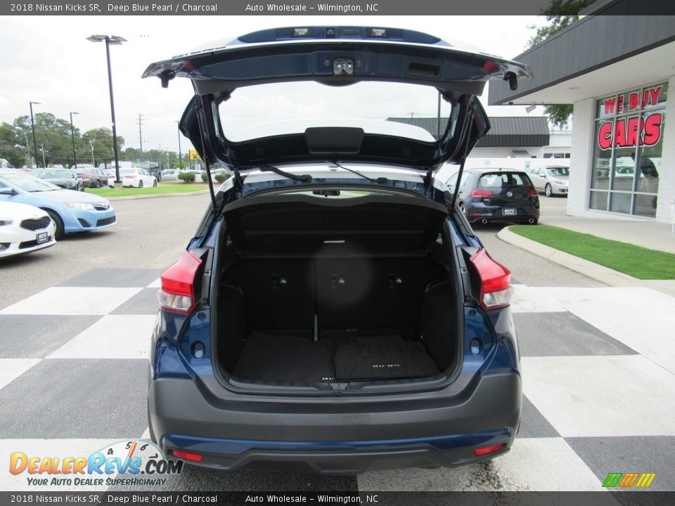 2018 Nissan Kicks SR Deep Blue Pearl / Charcoal Photo #5