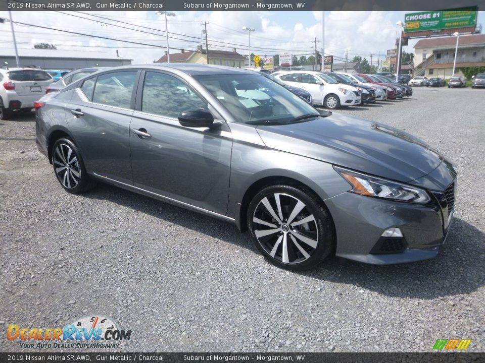 2019 Nissan Altima SR AWD Gun Metallic / Charcoal Photo #1