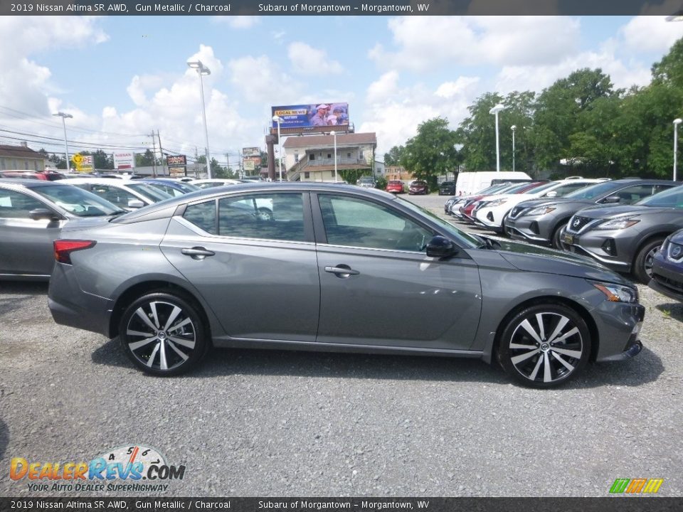 2019 Nissan Altima SR AWD Gun Metallic / Charcoal Photo #3