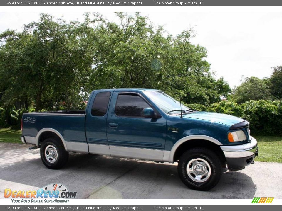 1999 Ford F150 XLT Extended Cab 4x4 Island Blue Metallic / Medium Graphite Photo #16
