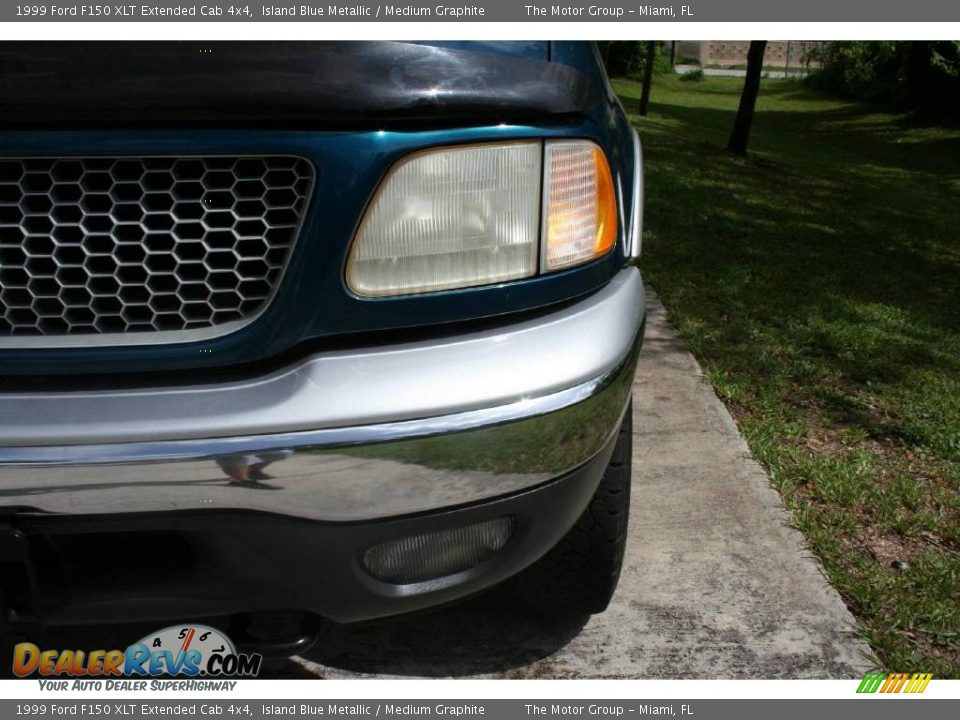 1999 Ford F150 XLT Extended Cab 4x4 Island Blue Metallic / Medium Graphite Photo #33