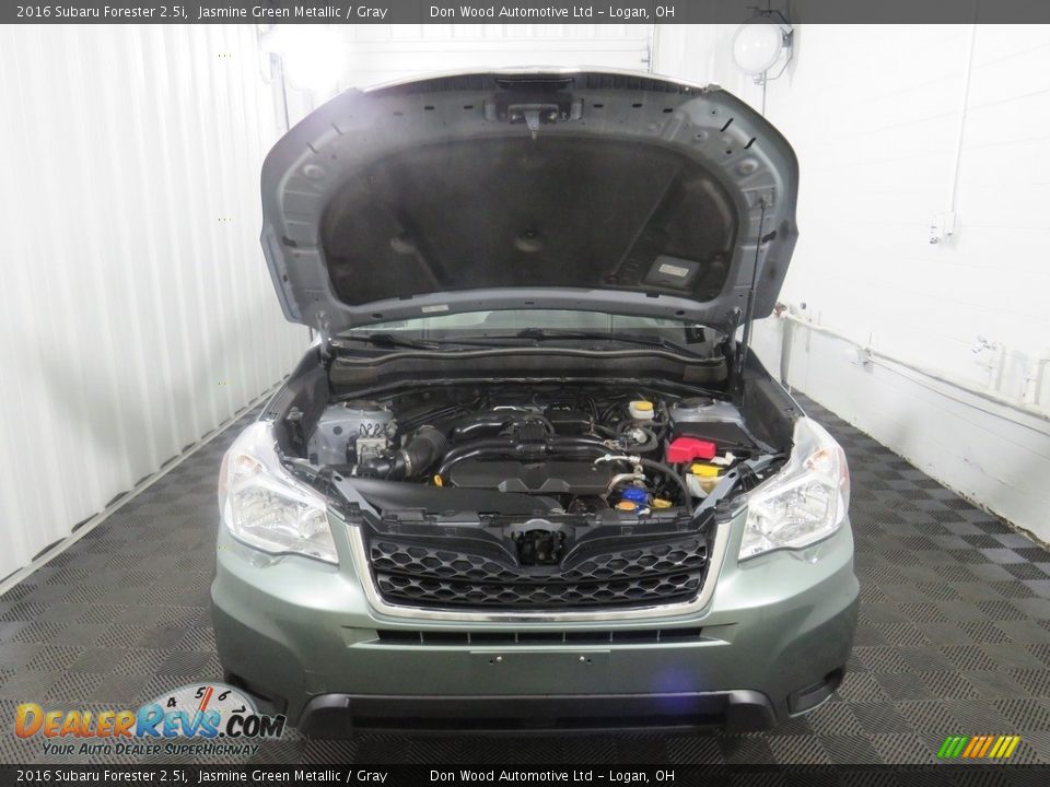 2016 Subaru Forester 2.5i Jasmine Green Metallic / Gray Photo #6