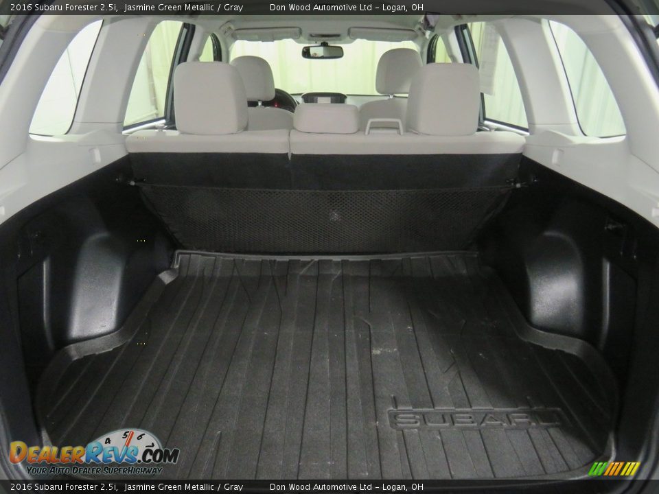 2016 Subaru Forester 2.5i Jasmine Green Metallic / Gray Photo #14