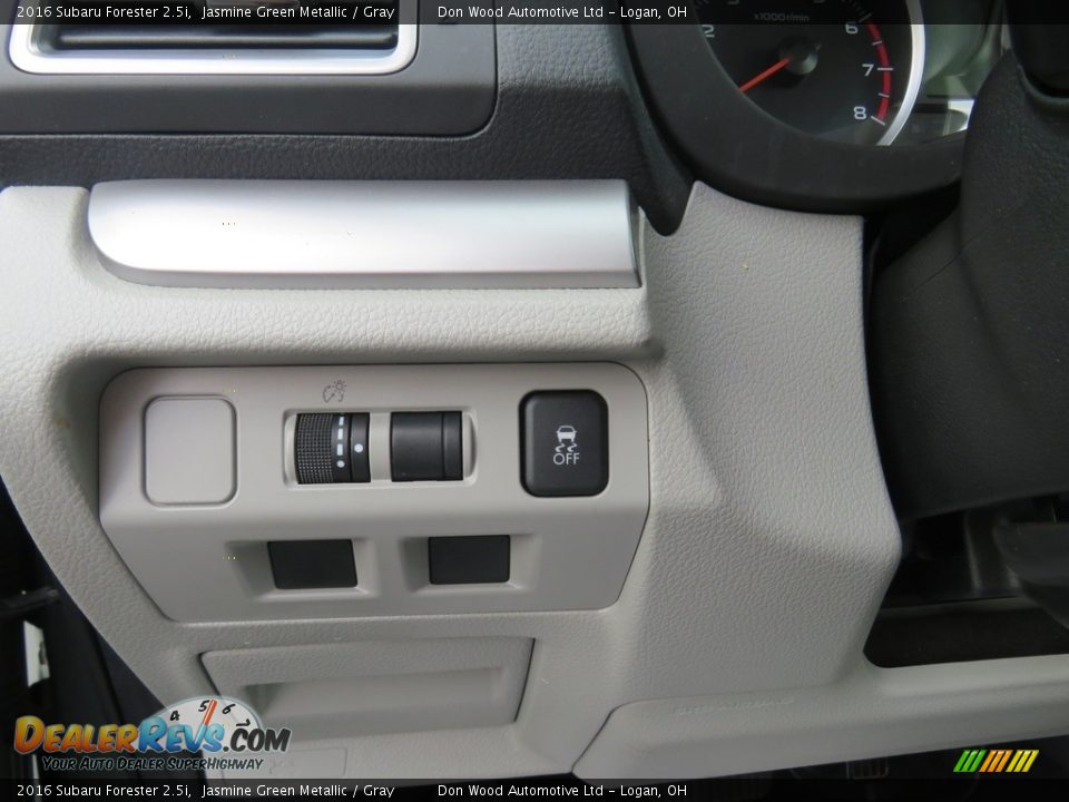 2016 Subaru Forester 2.5i Jasmine Green Metallic / Gray Photo #19
