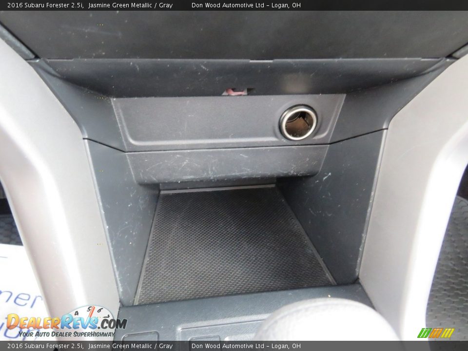 2016 Subaru Forester 2.5i Jasmine Green Metallic / Gray Photo #28