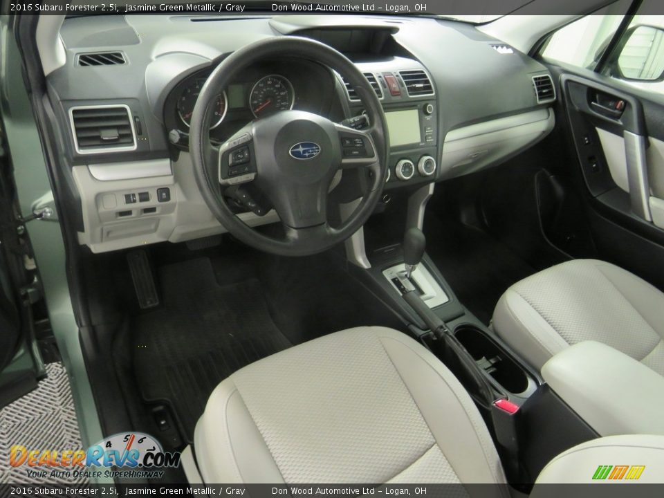2016 Subaru Forester 2.5i Jasmine Green Metallic / Gray Photo #31
