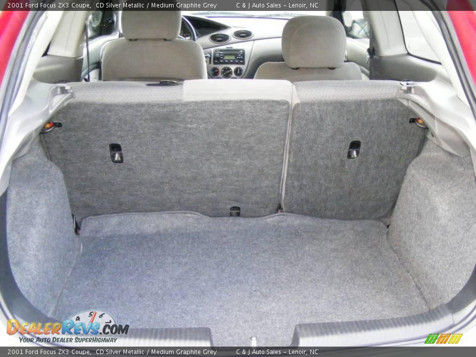 2001 Ford Focus ZX3 Coupe CD Silver Metallic / Medium Graphite Grey Photo #10