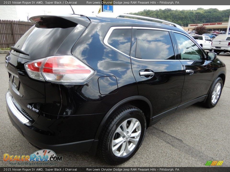 2015 Nissan Rogue SV AWD Super Black / Charcoal Photo #6