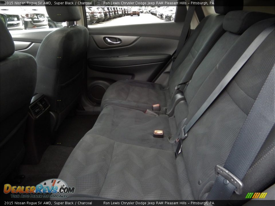 2015 Nissan Rogue SV AWD Super Black / Charcoal Photo #13