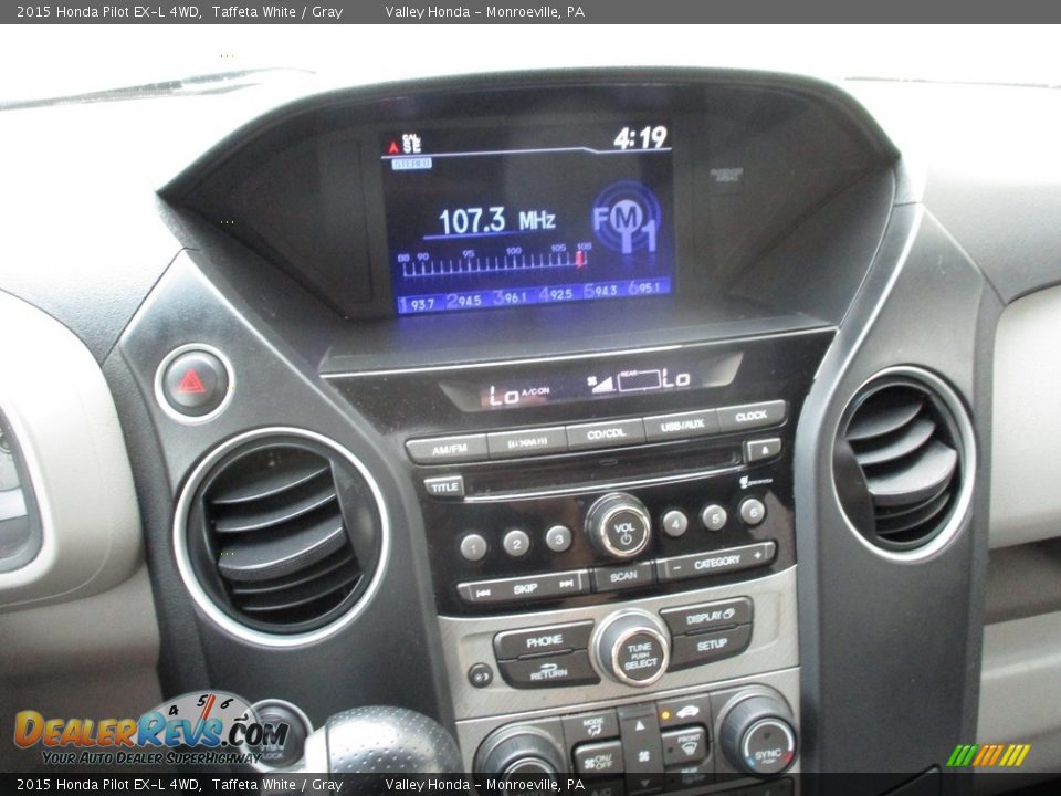 2015 Honda Pilot EX-L 4WD Taffeta White / Gray Photo #16