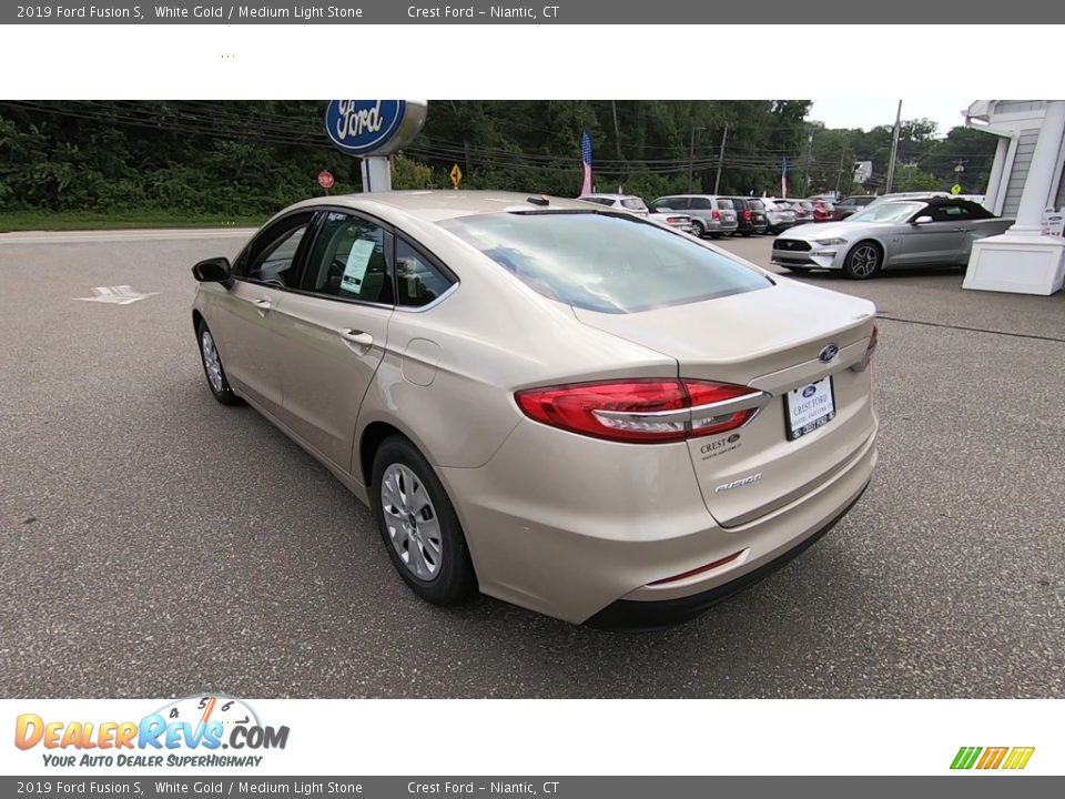 2019 Ford Fusion S White Gold / Medium Light Stone Photo #5