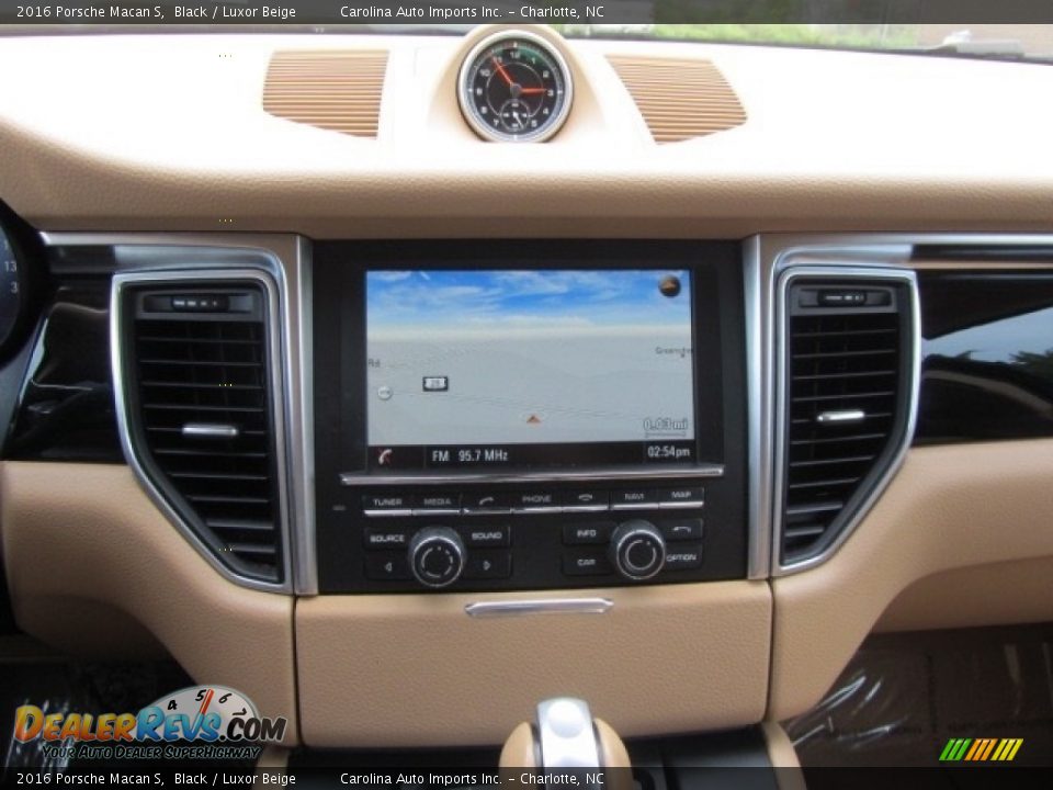 2016 Porsche Macan S Black / Luxor Beige Photo #16