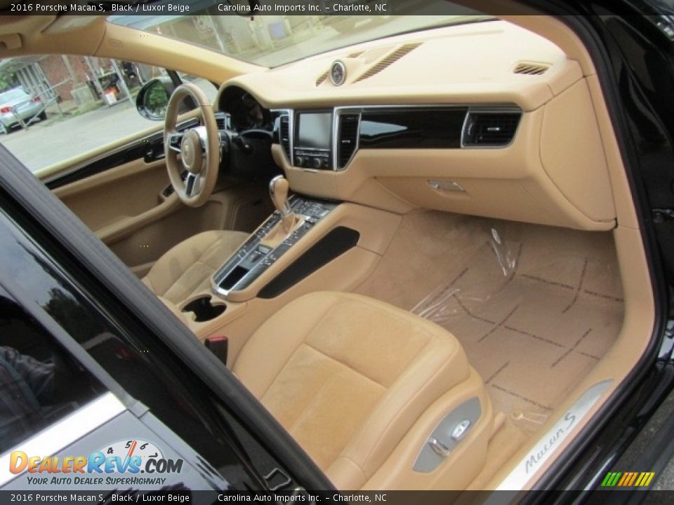 2016 Porsche Macan S Black / Luxor Beige Photo #21