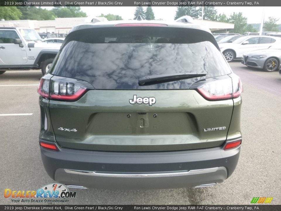 2019 Jeep Cherokee Limited 4x4 Olive Green Pearl / Black/Ski Grey Photo #4