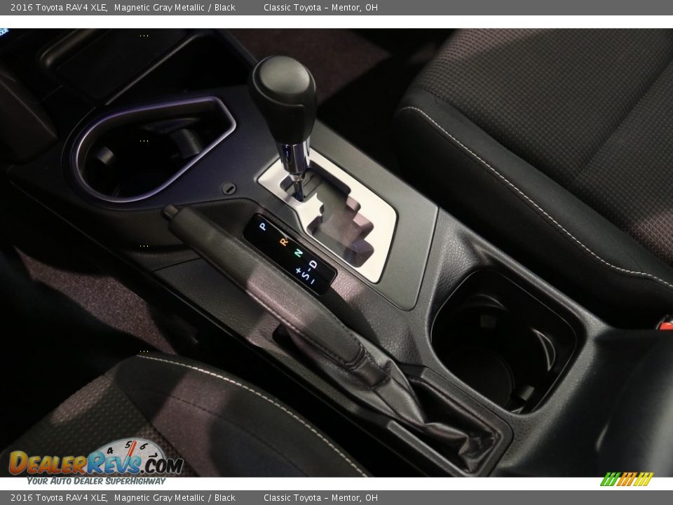 2016 Toyota RAV4 XLE Magnetic Gray Metallic / Black Photo #14