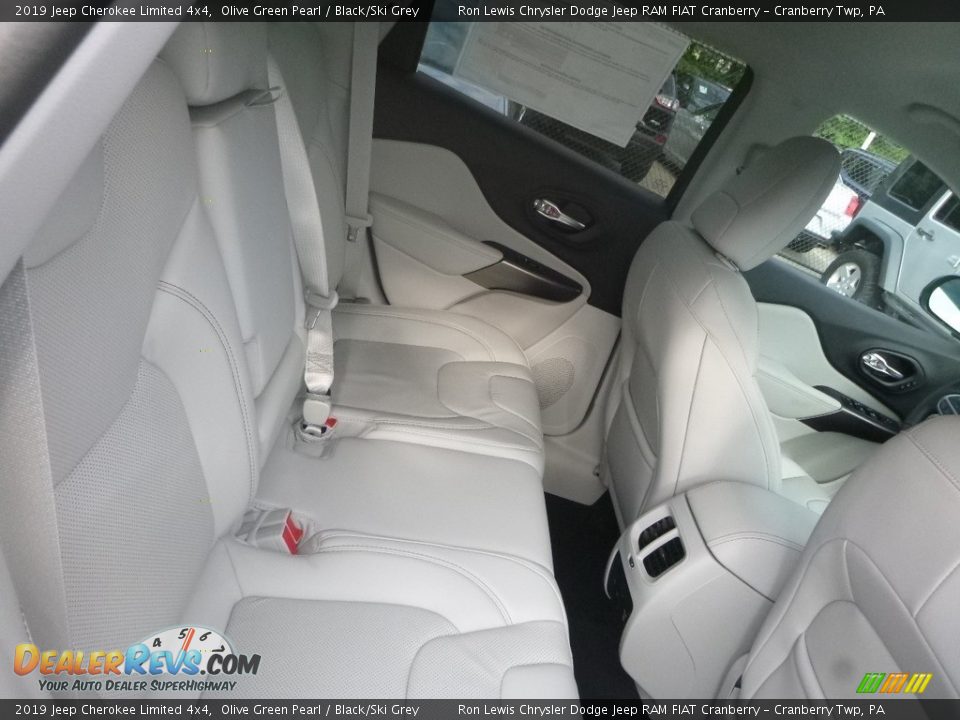 2019 Jeep Cherokee Limited 4x4 Olive Green Pearl / Black/Ski Grey Photo #12
