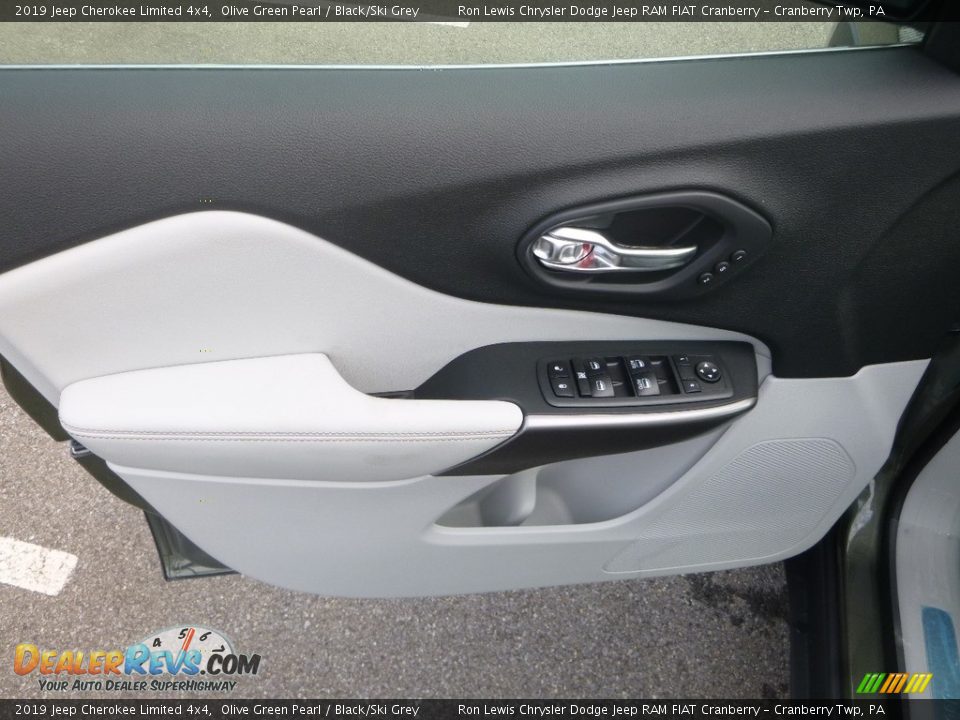 2019 Jeep Cherokee Limited 4x4 Olive Green Pearl / Black/Ski Grey Photo #14