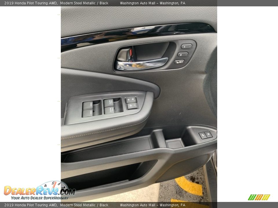 2019 Honda Pilot Touring AWD Modern Steel Metallic / Black Photo #11