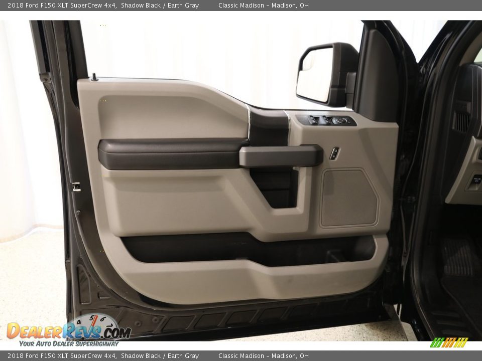 2018 Ford F150 XLT SuperCrew 4x4 Shadow Black / Earth Gray Photo #5