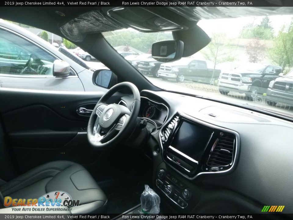 2019 Jeep Cherokee Limited 4x4 Velvet Red Pearl / Black Photo #10