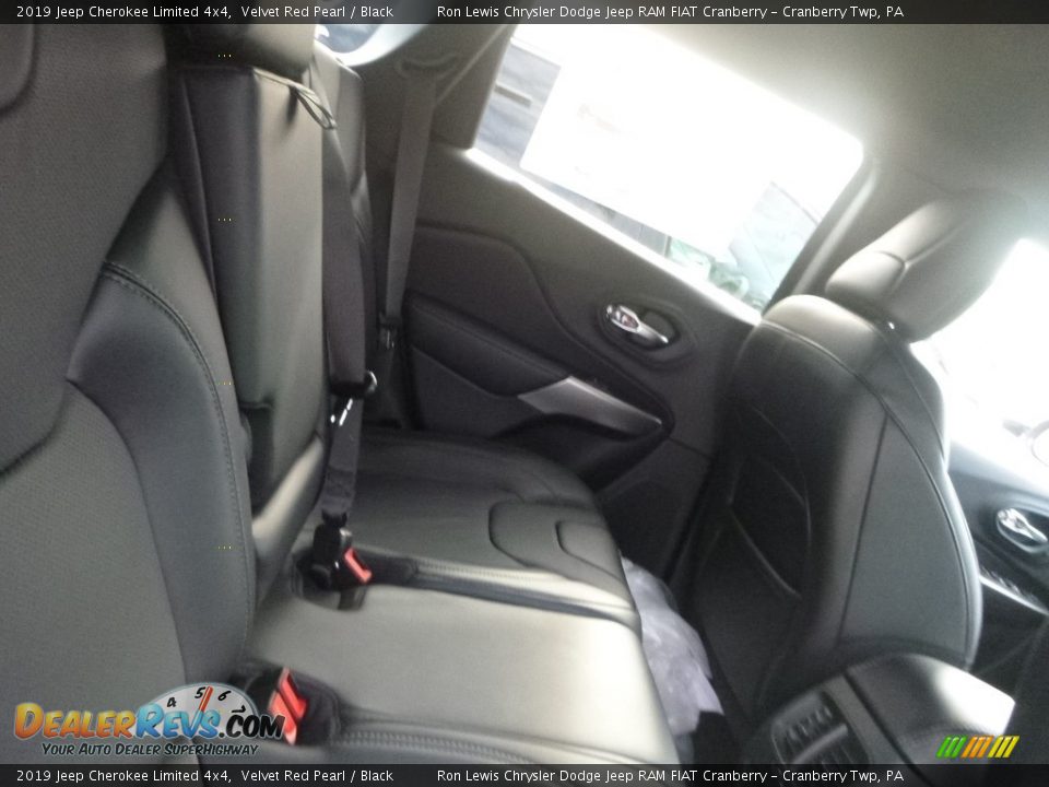 2019 Jeep Cherokee Limited 4x4 Velvet Red Pearl / Black Photo #11