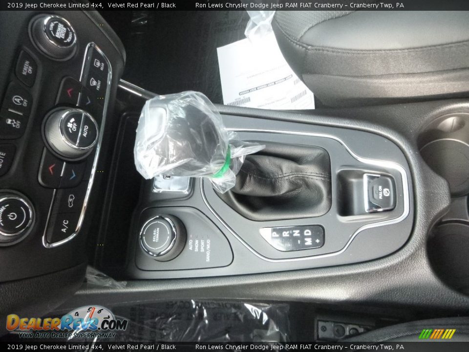 2019 Jeep Cherokee Limited 4x4 Velvet Red Pearl / Black Photo #20