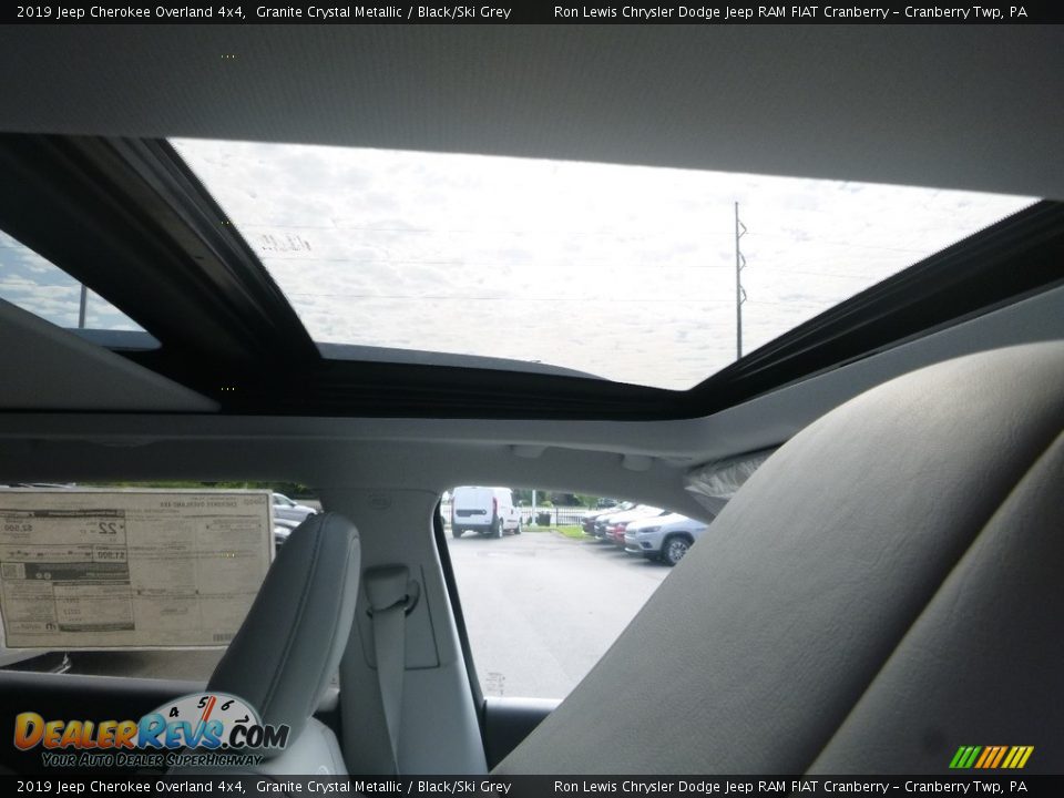 2019 Jeep Cherokee Overland 4x4 Granite Crystal Metallic / Black/Ski Grey Photo #13